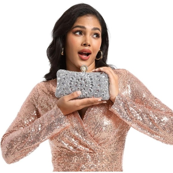 Rhinestone Silver Evening Clutch - Picture 10 of 12